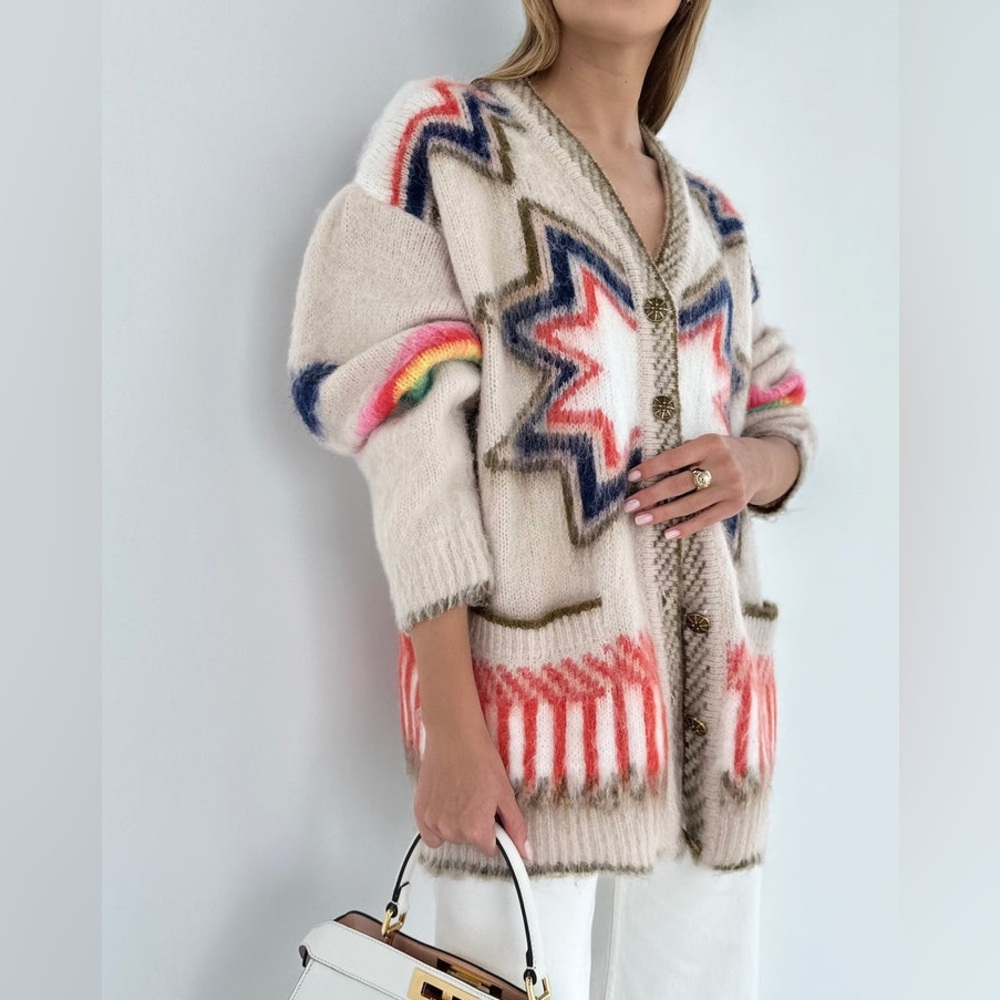 Commense | Caesars Palace Cardigan Sweater - Picture 6 of 15